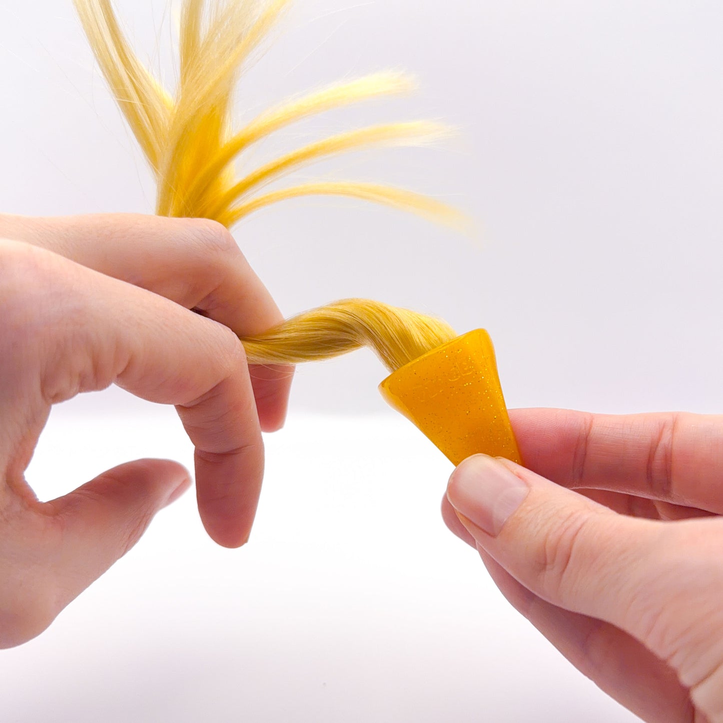 The Twirler Fidget - Blonde