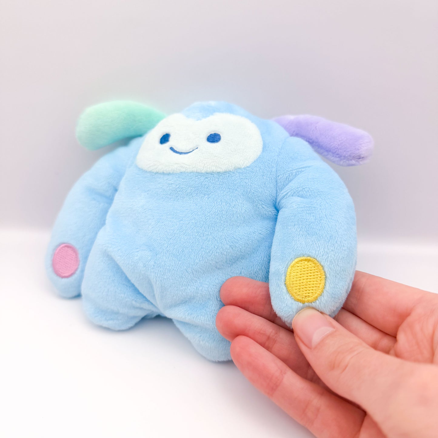 Mochi Bidge Fidget Plushie Keychain