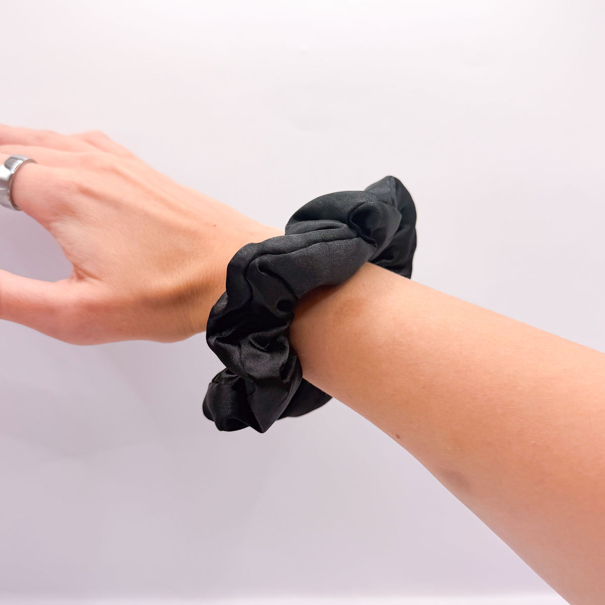 Fobble - The Fidget Hair Bobble - The Black Collection